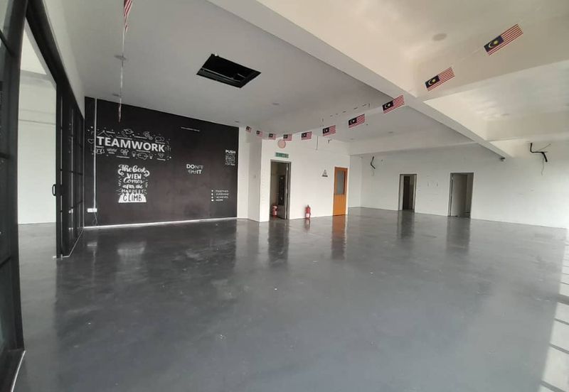 Teluk Pulai Commercial Center