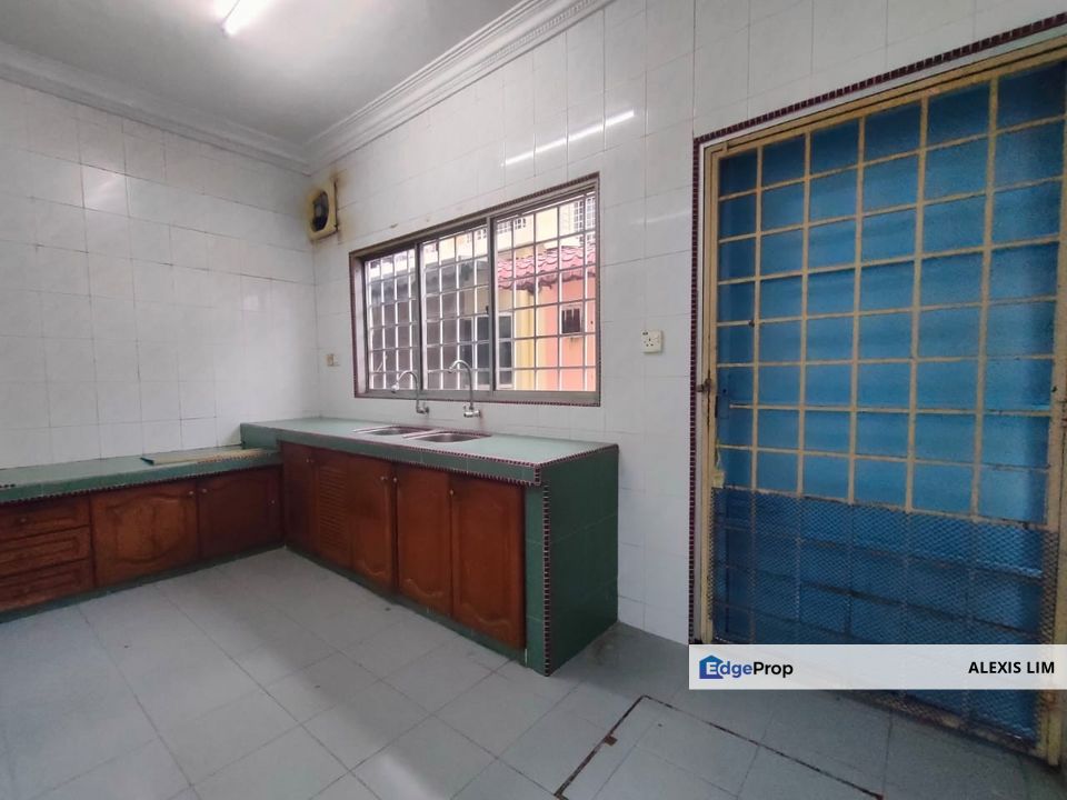 Double Storey Terrace House @ Taman Desawan For Rent, Selangor, Klang