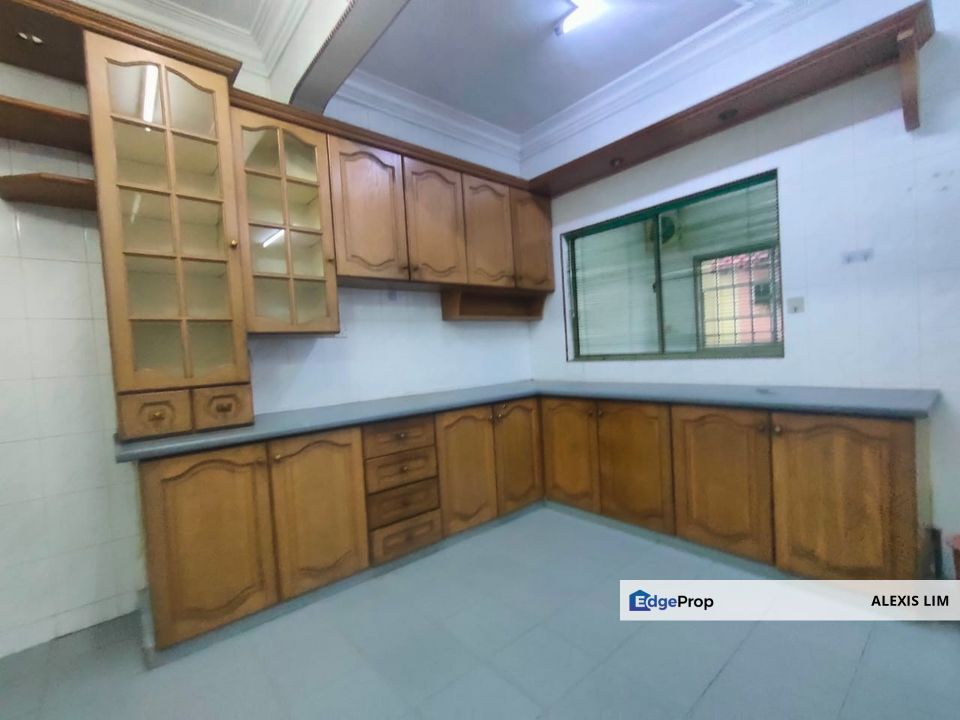 Double Storey Terrace House @ Taman Desawan For Rent, Selangor, Klang