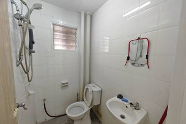 Pangsapuri Akasia, Bandar Botanic