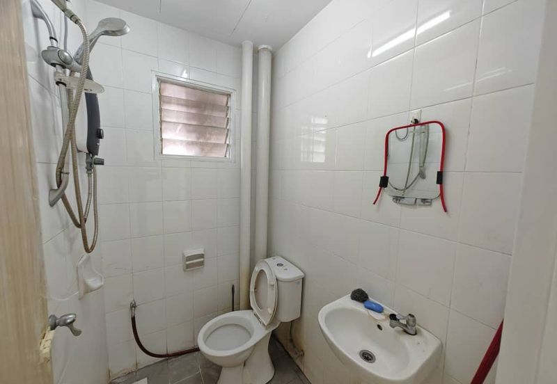 Pangsapuri Akasia, Bandar Botanic