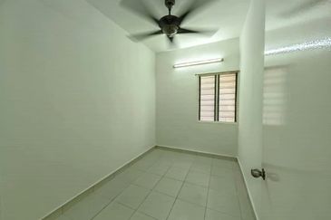 Pangsapuri Akasia, Bandar Botanic