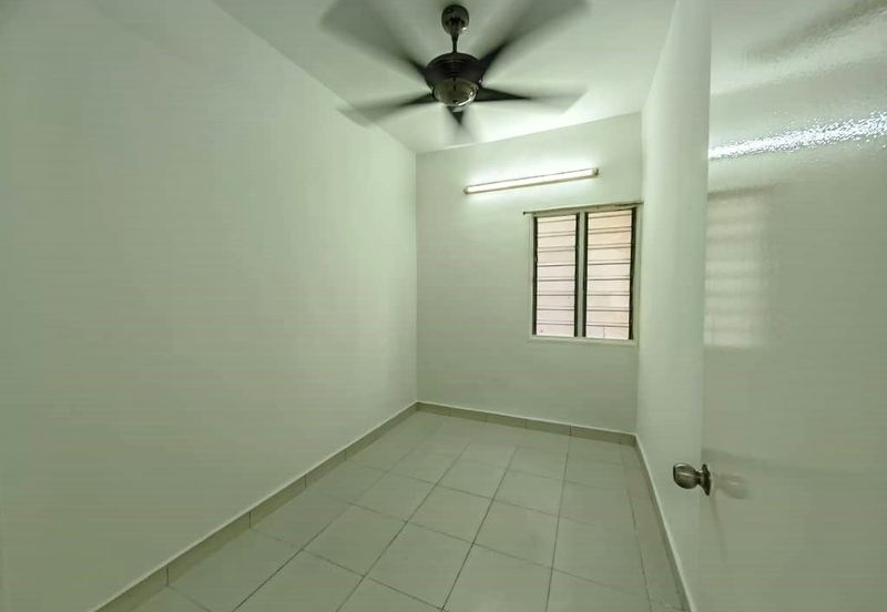 Pangsapuri Akasia, Bandar Botanic