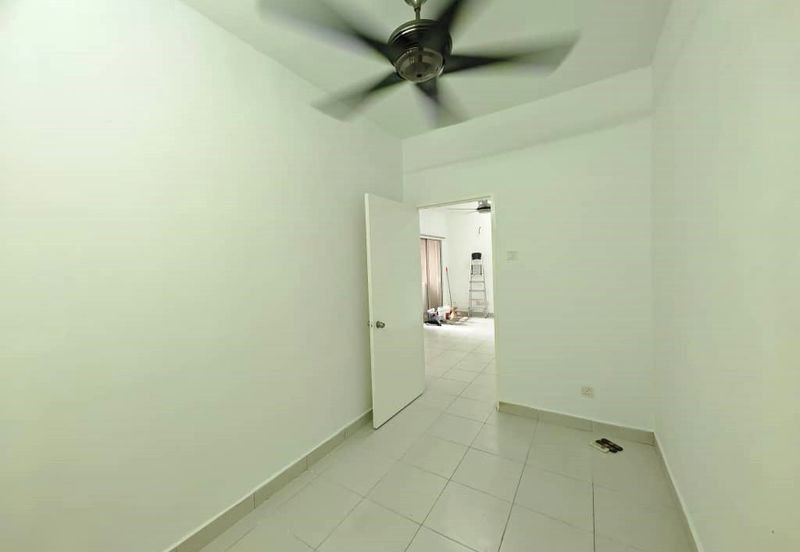 Pangsapuri Akasia, Bandar Botanic