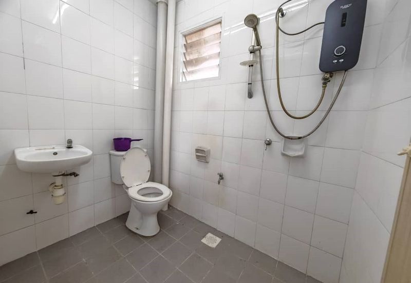 Pangsapuri Akasia, Bandar Botanic