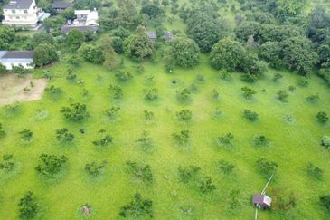 Batang Kali Agricultural Land with Bungalow House 