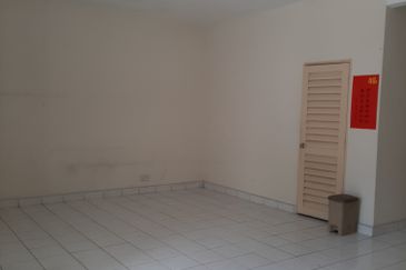 Double Storey for sale saujana damansara