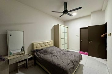 Seri Austin Luxury Apartment