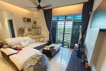 P'residen, Bandar Baru Permas Jaya