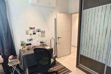 P'residen, Bandar Baru Permas Jaya