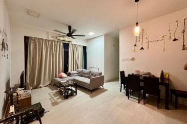 Seri Austin Luxury Apartment