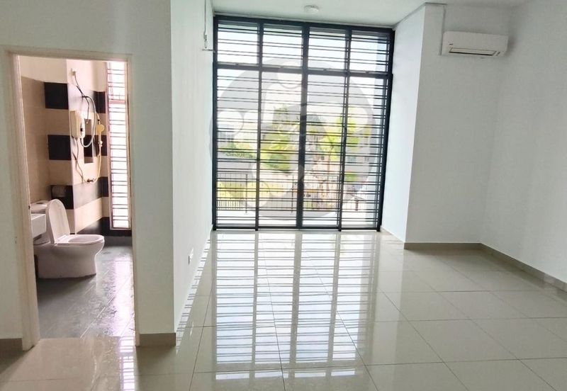 Austin Residence @Taman Mount Austin