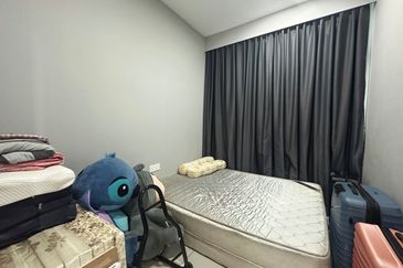 D'Summit Residences @ Kempas Utama