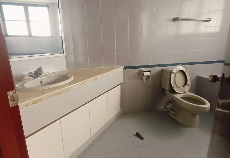 The Straits View, Bandar Baru Permas Jaya