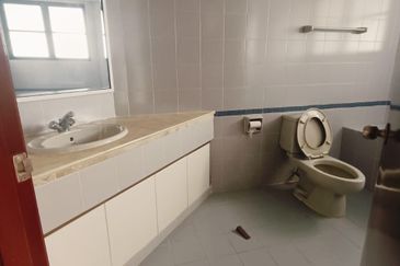 The Straits View, Bandar Baru Permas Jaya