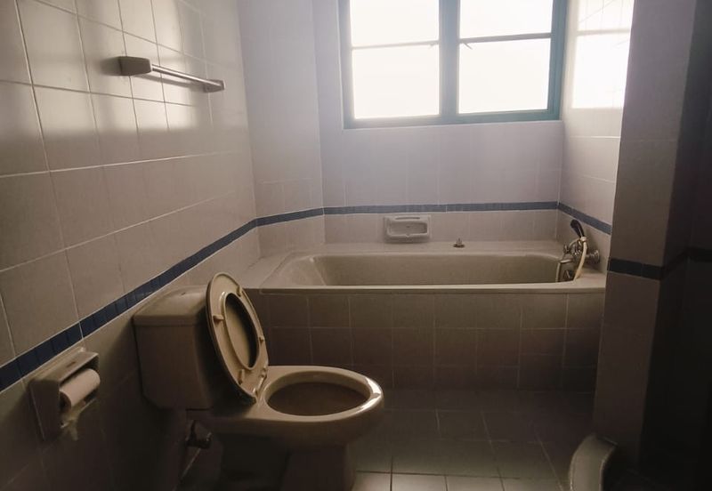 The Straits View, Bandar Baru Permas Jaya