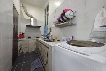 Austin Residence @Taman Mount Austin