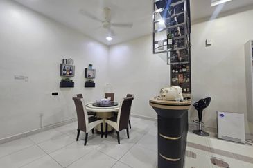 Austin Residence @Taman Mount Austin