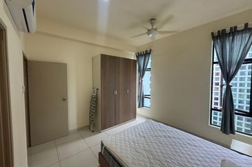 D'Summit Residences @ Kempas Utama