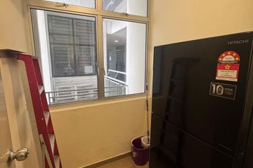 D'Summit Residences @ Kempas Utama