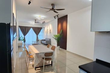 The Pinnacles (Pinnacle Tower)