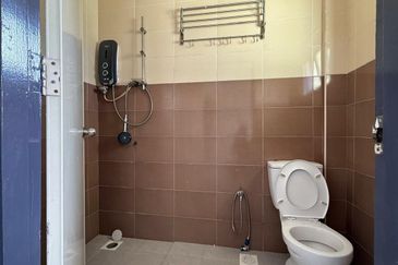 Lily & Jasmine Apartment