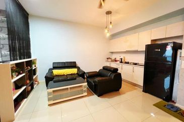 Dedaun Hijau (Greenfield Regency)