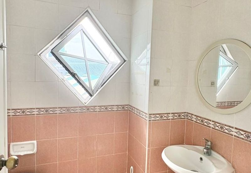 Pangsapuri Orchid View Luxury Apartment