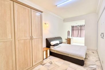 Pangsapuri Orchid View Luxury Apartment