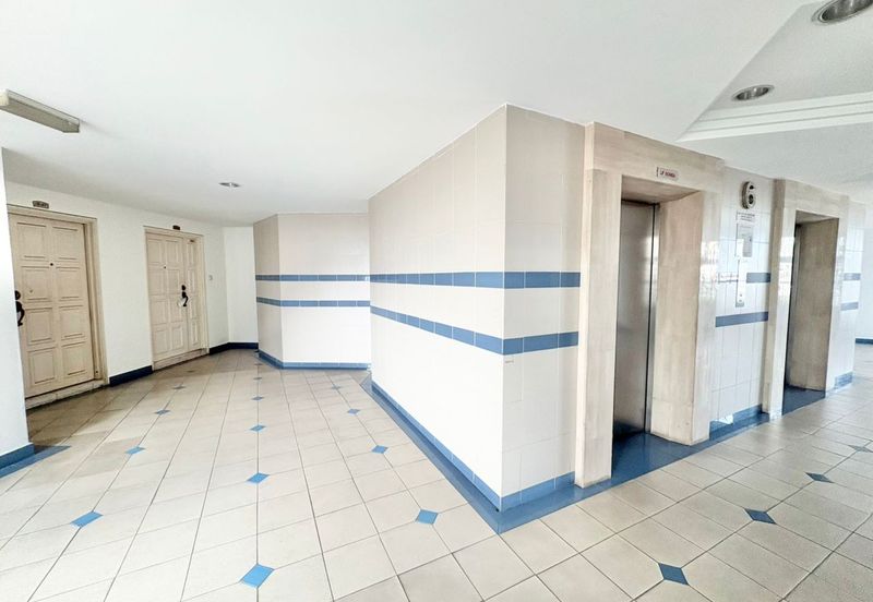 Pangsapuri Orchid View Luxury Apartment