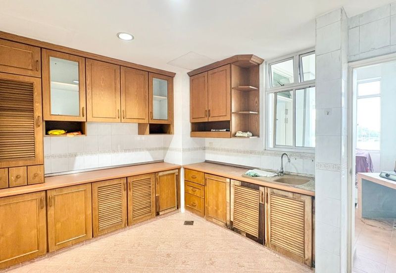 Pangsapuri Orchid View Luxury Apartment