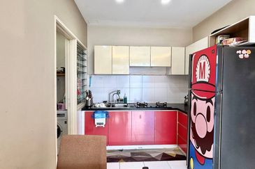 Seri Austin Luxury Apartment