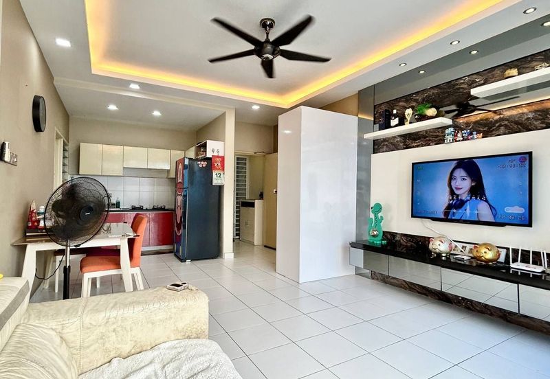 Seri Austin Luxury Apartment