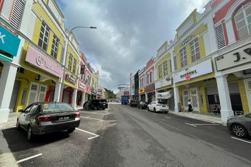 Taman Austin Heights