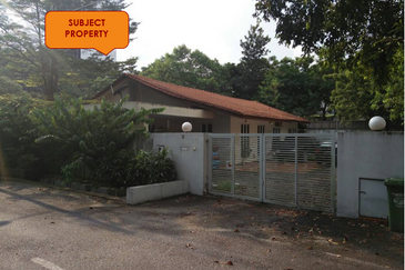 Seputeh Two Adjoining Bungalows For Sale