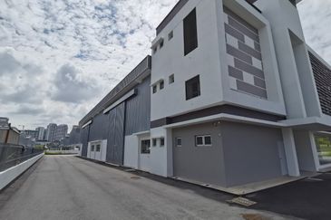 Single Storey Detached Factory for Rent