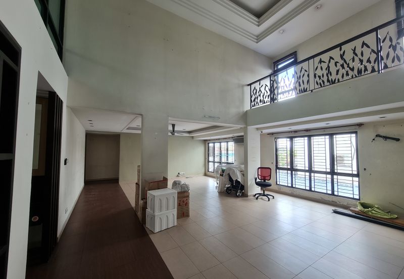 SS2 Commercial Bungalow For Sale