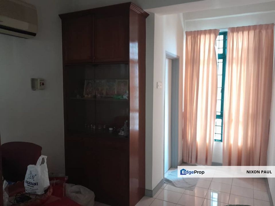 Prime Location and Ample Living Space PJ Condo @ The Istara For Sale, Selangor, Petaling Jaya