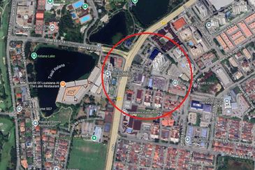 Kelana Jaya 3 Storey Shoplot with Road Frontage For Sale