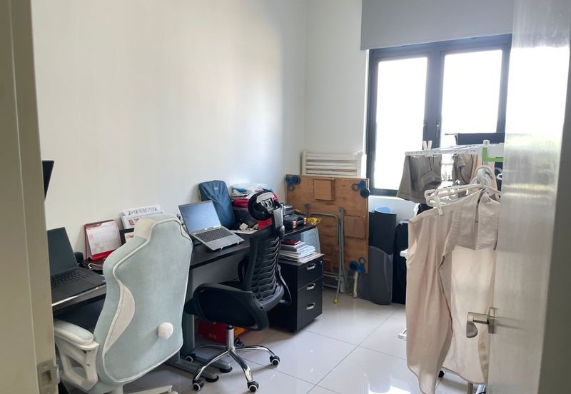 Seri Kembangan, Zenopy Residence Partially & Fully Furnished Condominium For Rent