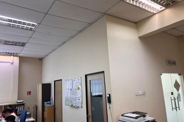 Puchong Taman Industri Meranti Permai, Factory + Office for Rent