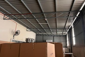 Puchong Taman Industri Meranti Permai, Factory + Office for Rent