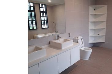  KLCC 2-Storey Bungalow For Sale