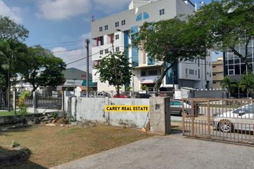 Commercial Bungalow in PJ For Sale