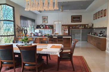 Petaling Jaya, Seksyen 5 , 2 Storey Bungalow For Sale