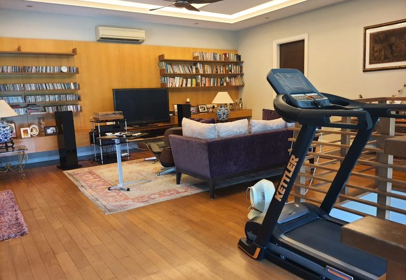 Petaling Jaya, Seksyen 5 , 2 Storey Bungalow For Sale