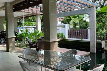 Petaling Jaya, Seksyen 5 , 2 Storey Bungalow For Sale