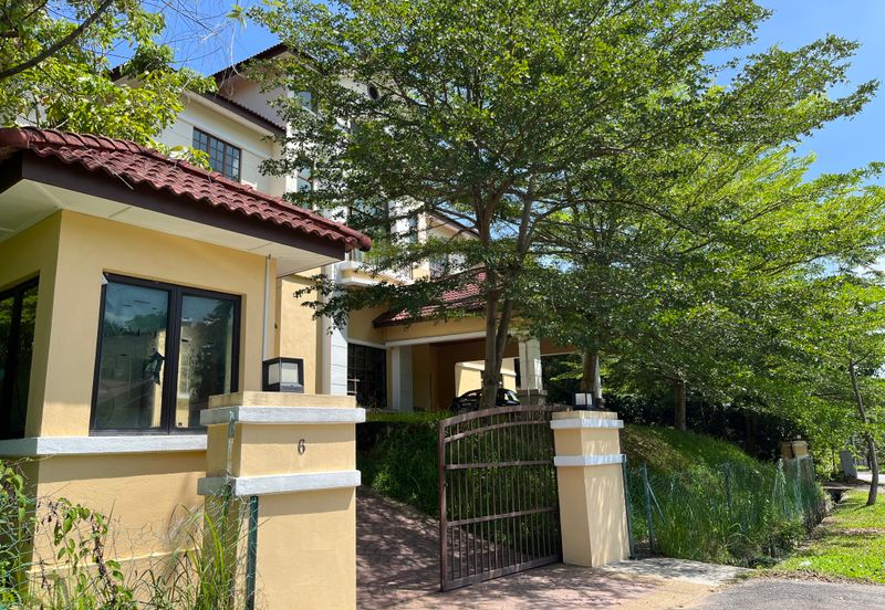 Sungai Buloh Country Resort