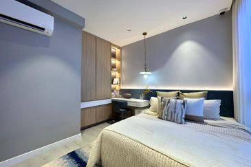 Luxurious freehold studio at Subang Jaya