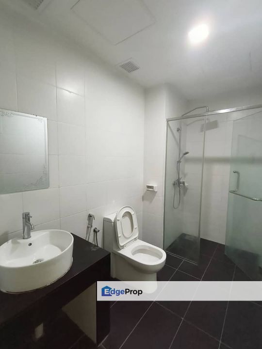 Luxurious 3 rooms condominium Encorp Strand Residences Kota Damansara Selangor, Selangor, Kota Damansara